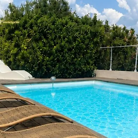 12 Pers Au Centre De Porto-vecchio Avec Piscine فيلة *