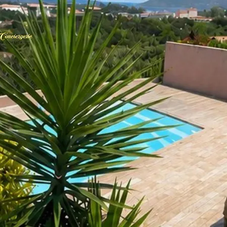12 Pers Au Centre De Porto-vecchio Avec Piscine * بورتو فيكشْيو